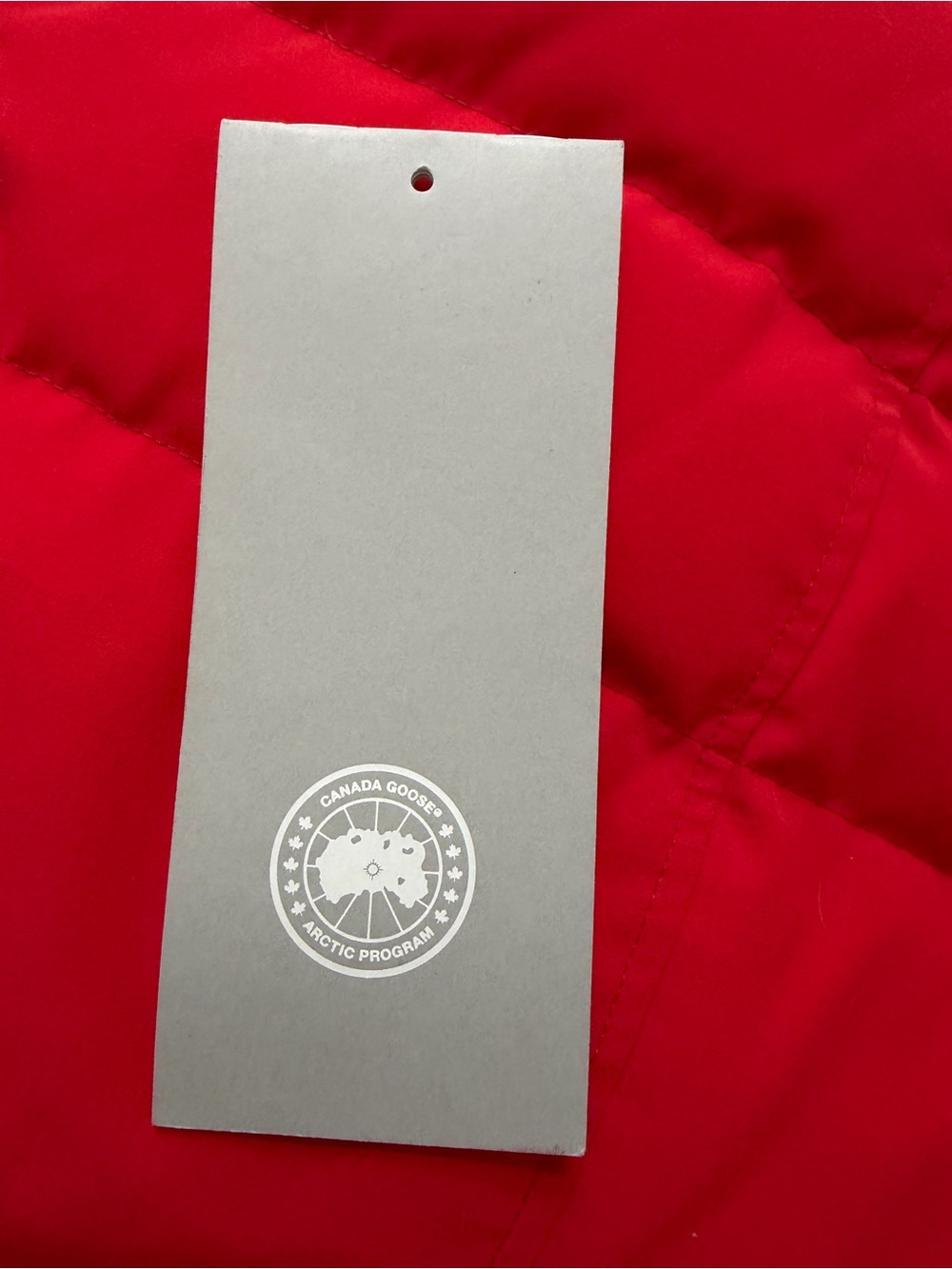 Canada Goose Red Hooded Down Puffer Coat size M NEVER WORN - Picture 6 of 15